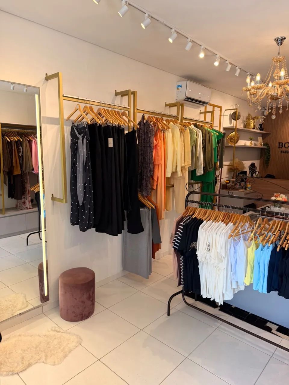 LOJA DE ROUPAS COMPLETA À VENDA - JOINVILLE/SC - Foto 4
