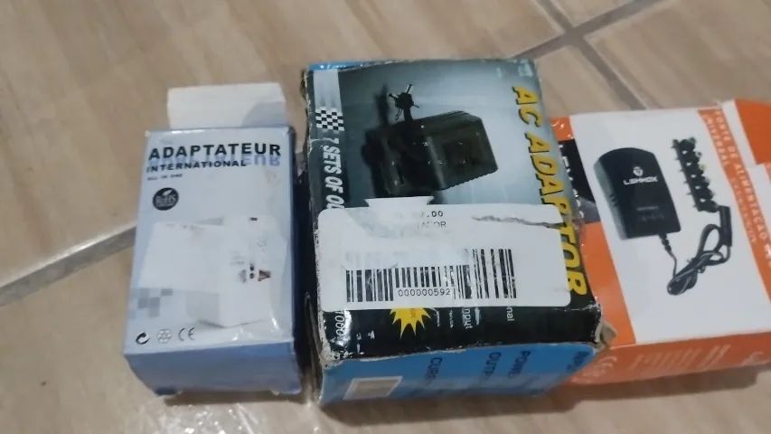 fontes  e adptadores - Foto 2