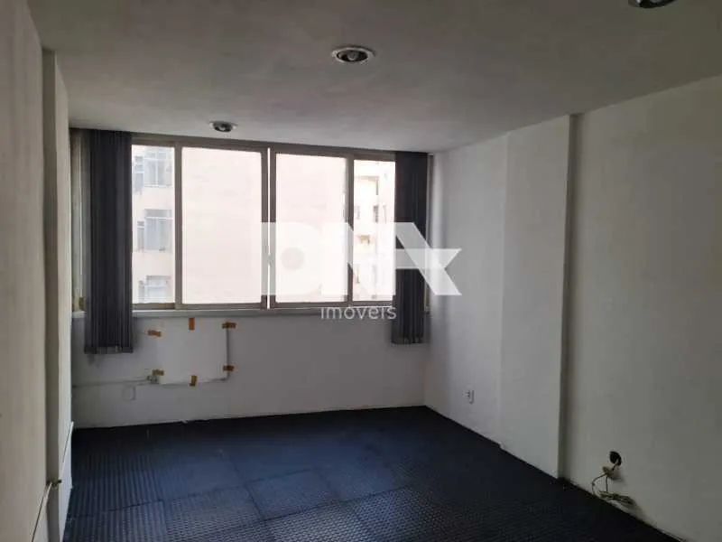 Apartamento - / Residencial / Copacabana