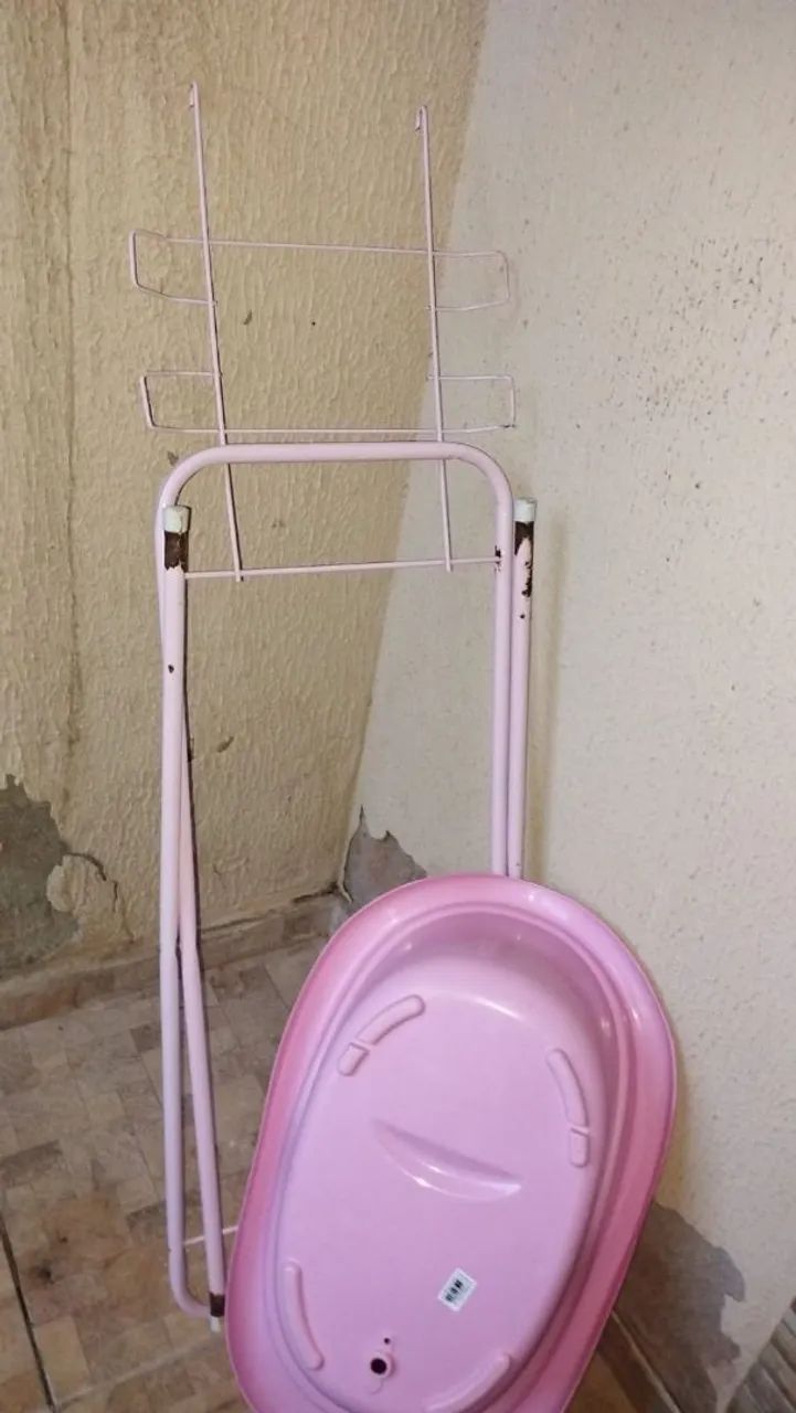 Banheira rosa com suporte  - Foto 2