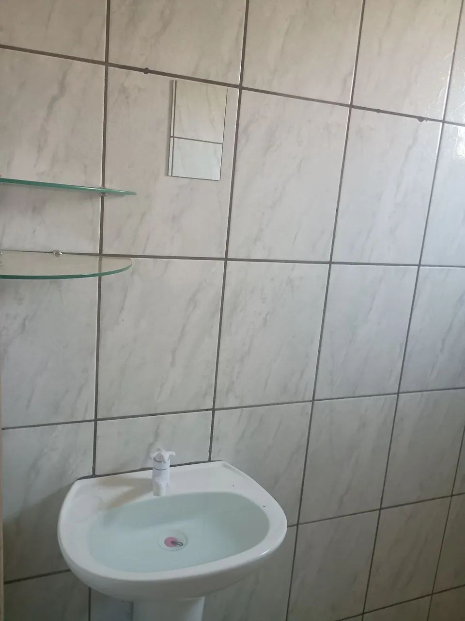 Aluga-se kitnet na região do Coxipó, próximo a Havan - Foto 5
