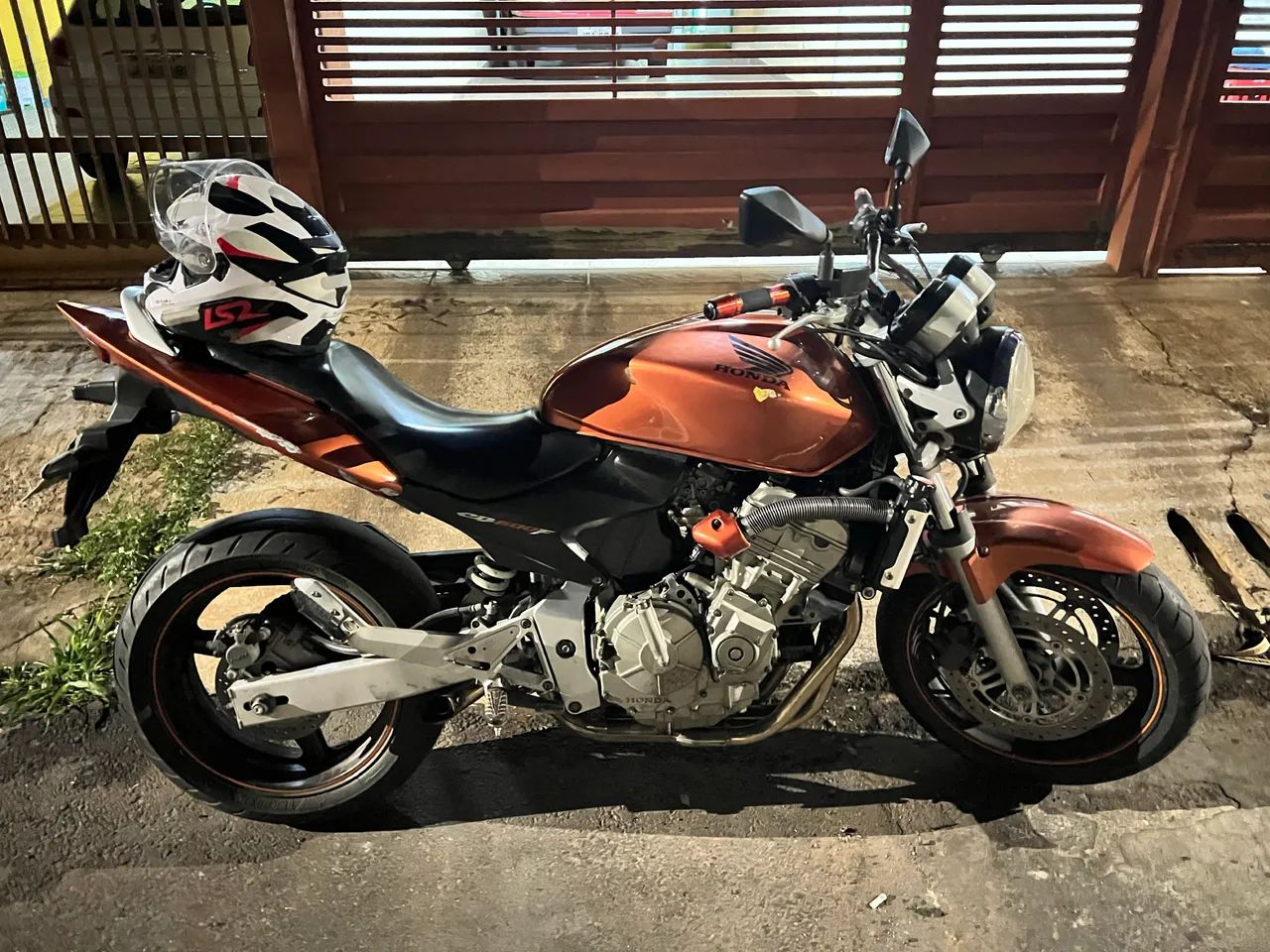 CB 600F Hornet - Foto 2