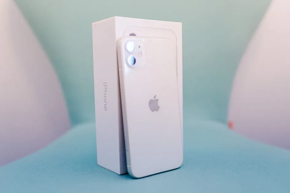 iPhone 11 64gb branco  - Foto 2