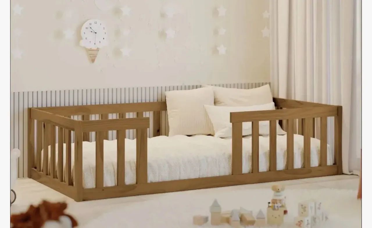 Cama montessoriana infantil
