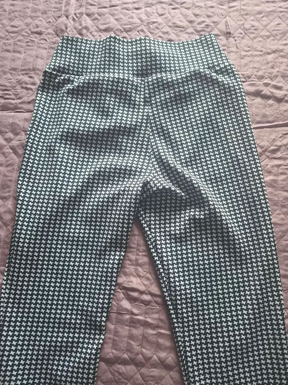 Calça preta e branca M - Foto 4