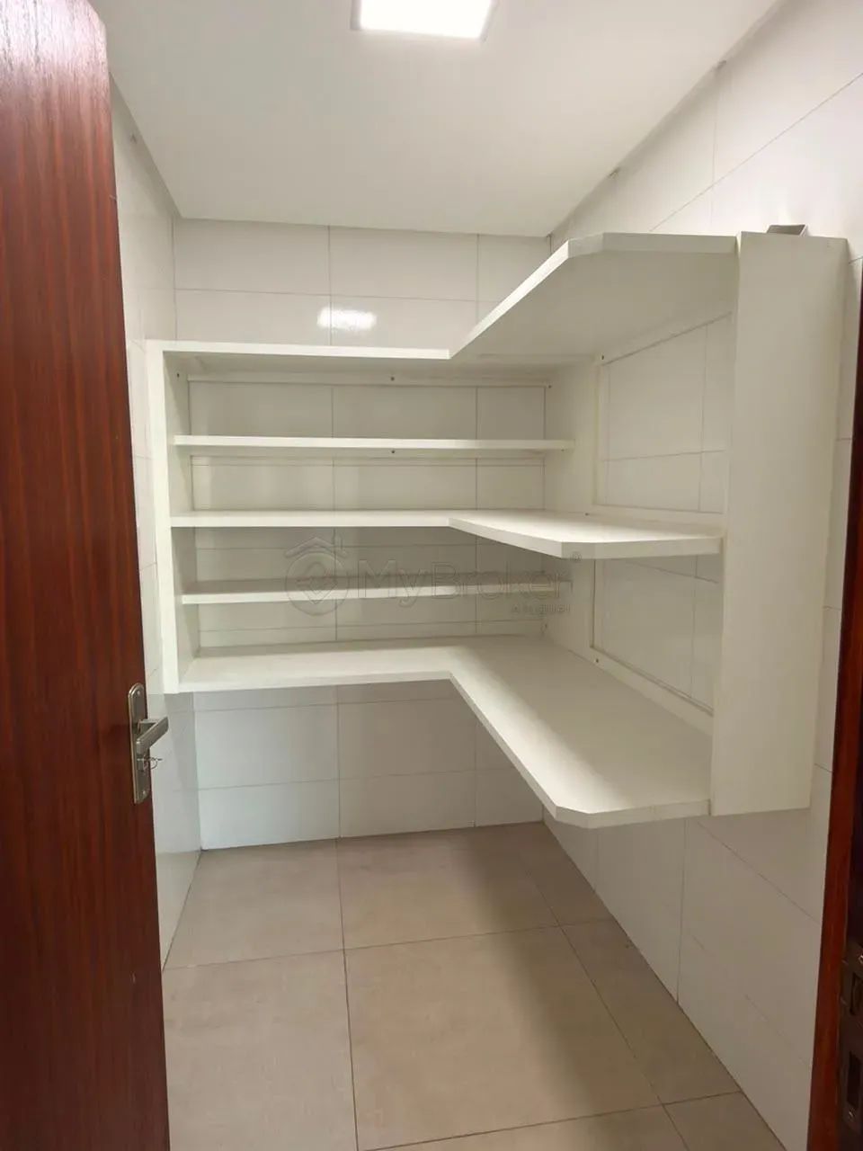 Casa 4 quartos - Setor Santos Dumont - Foto 4