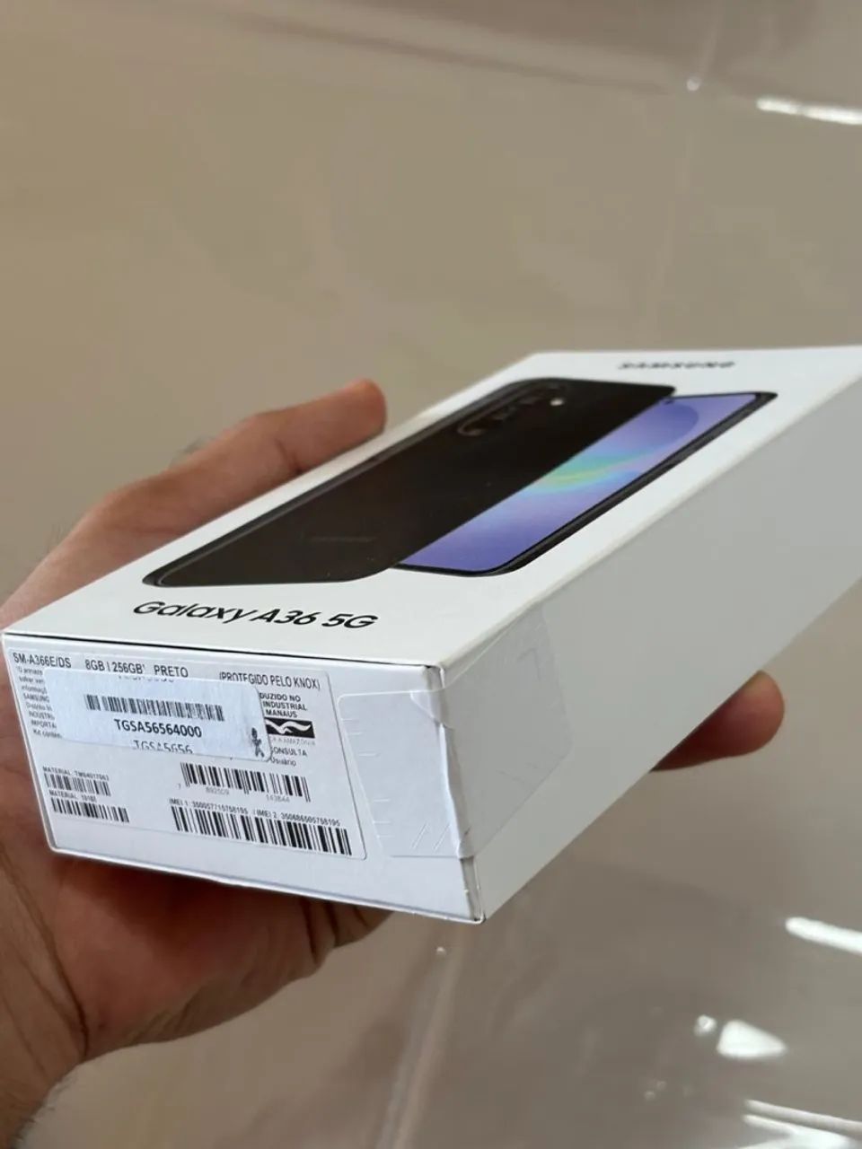 VENDO CELULAR A36