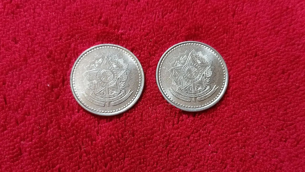 Kit 2 moedas antigas de 1 cruzado de 1987 e 1988 - Foto 2