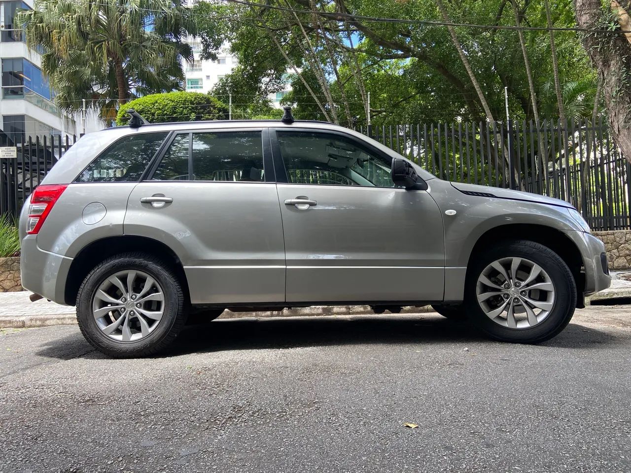 Suzuki Grand Vitara 2.0 16V 4x2/4x4 5P Aut. 2015 - Foto 4