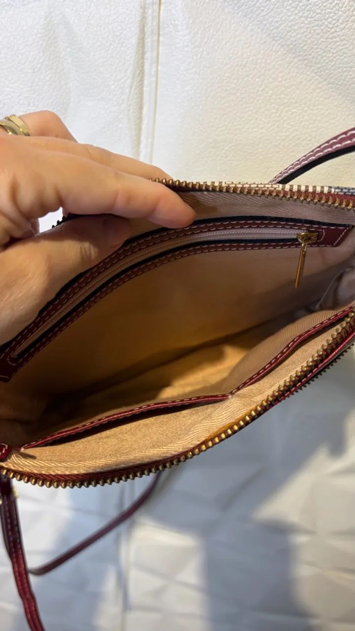 Bolsa transversal vinho Corello - Foto 4