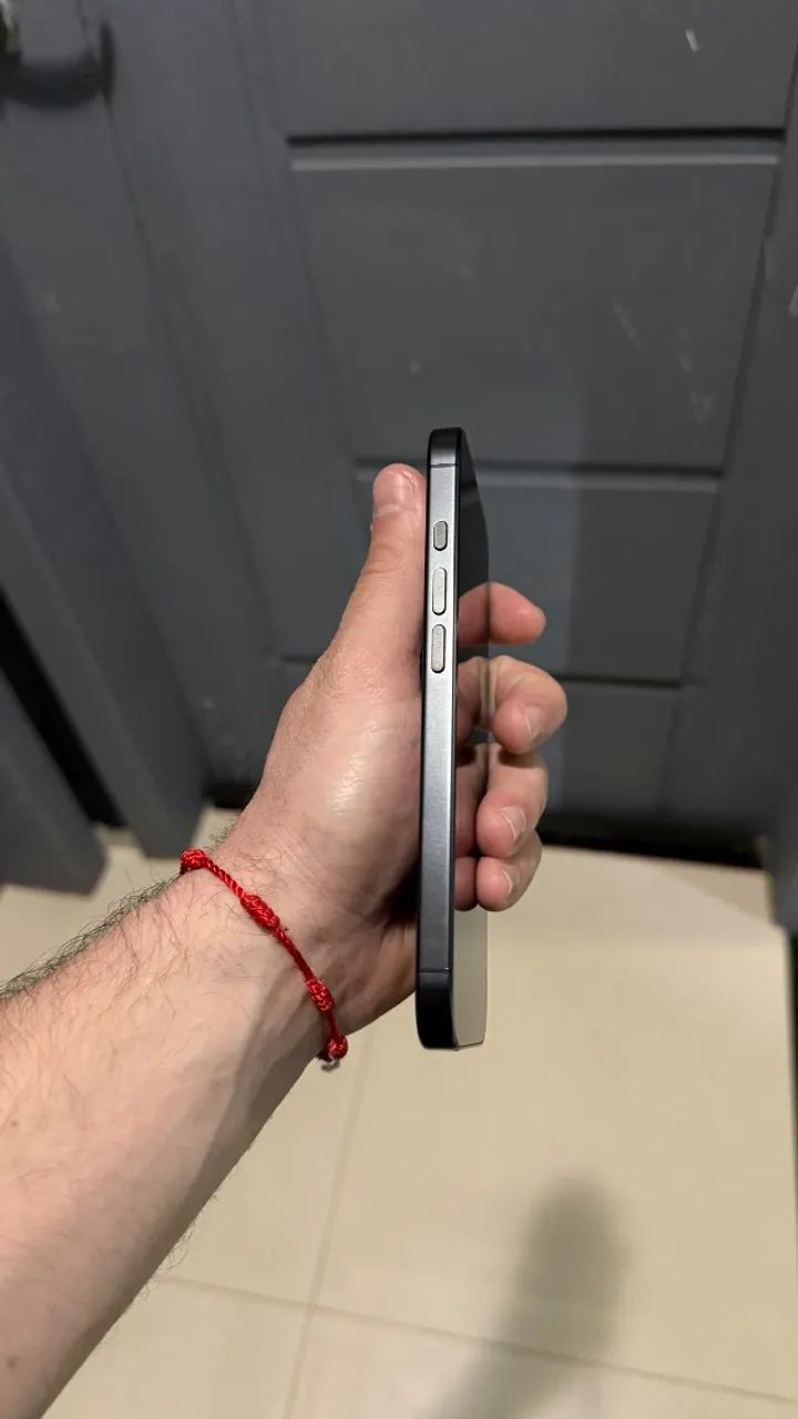 iPhone 16 pro 128gb - Foto 2