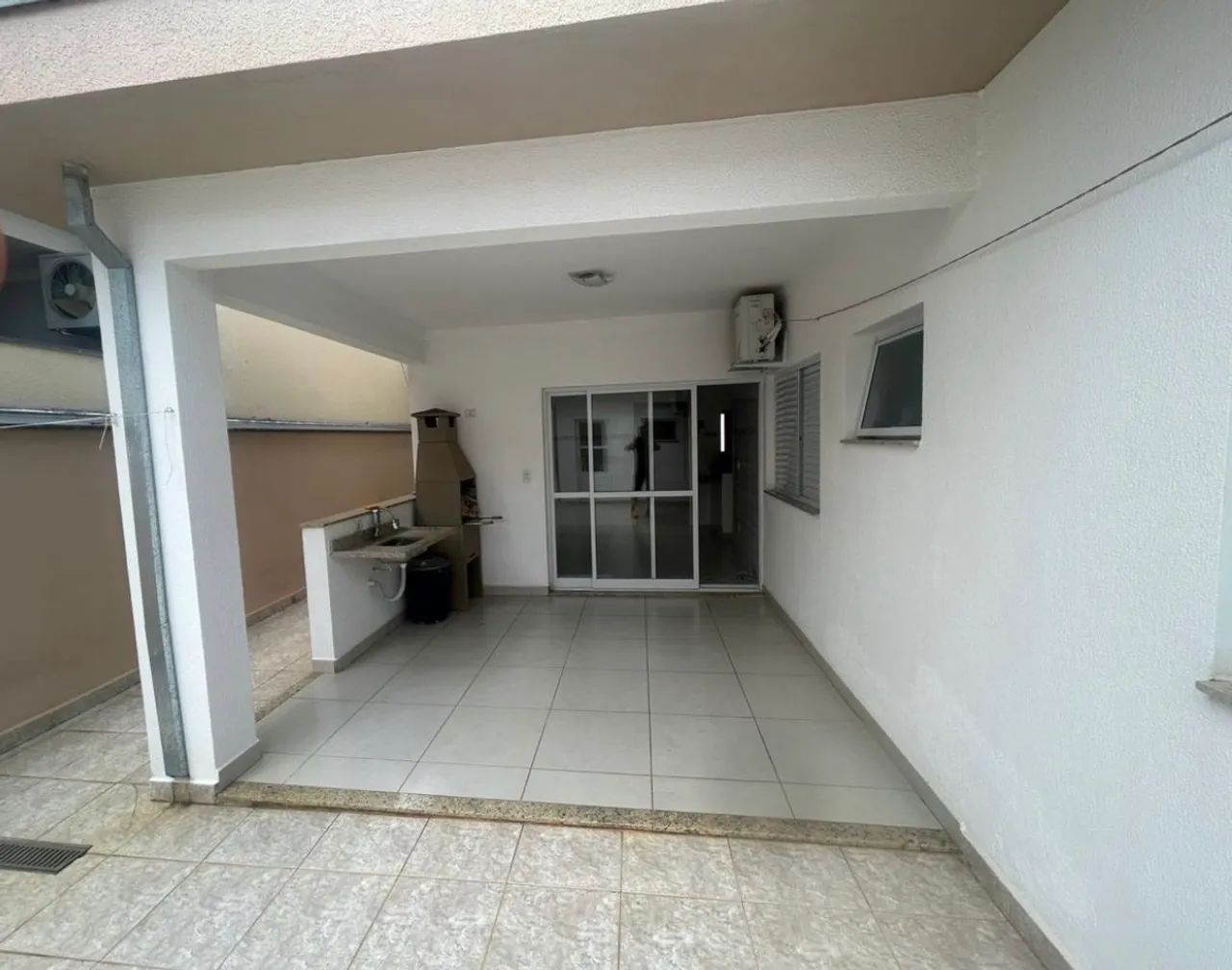 Alugo Casa Térrea em Araçoiaba da Serra - Foto 5