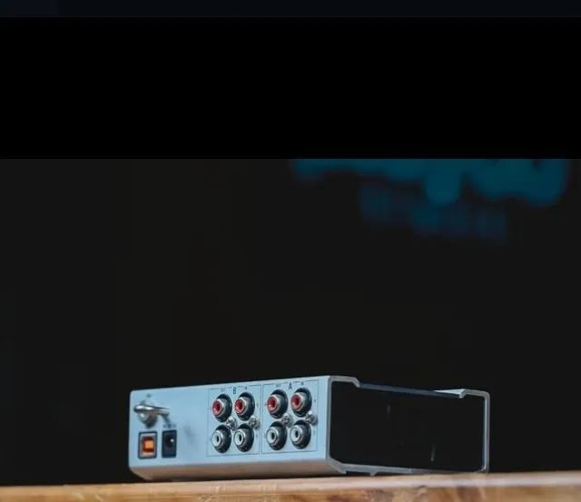 Interface de Audio Dj  Native Instruments Traktor Scratch A6  - Foto 2