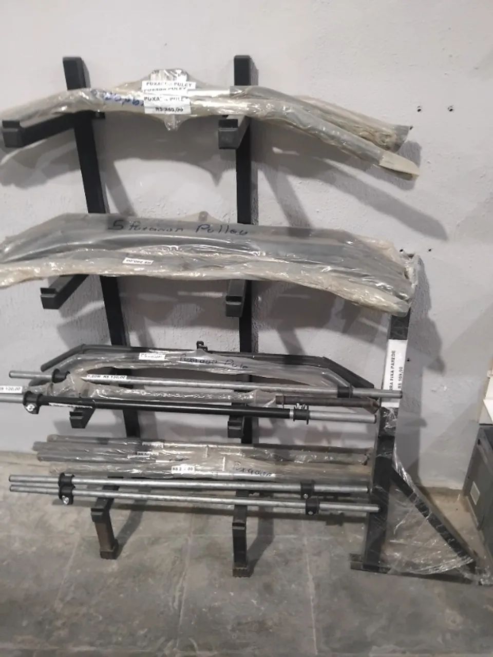 Kit barras puxadores de musculação  - Foto 4