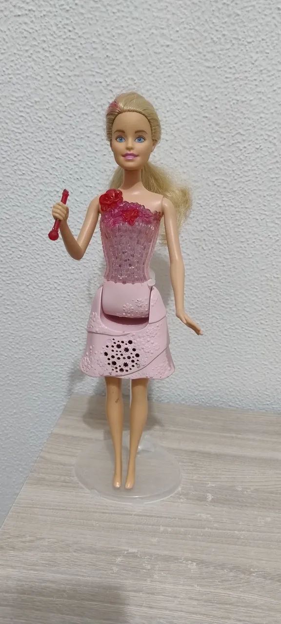 Boneca Barbie de "Barbie e o Portal secreto" Som e Luz - Mattel - Foto 2