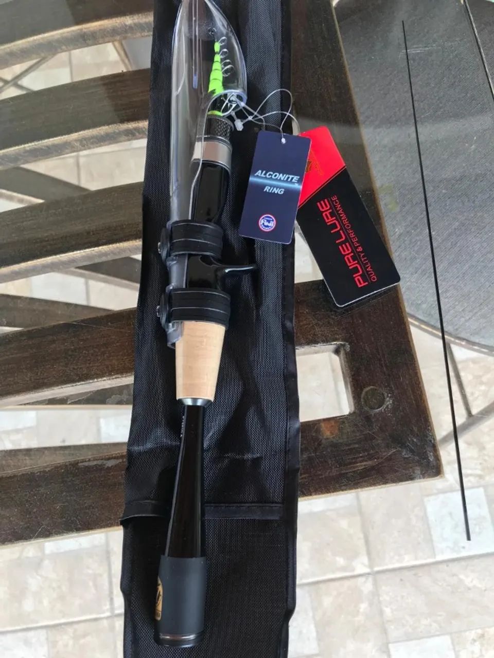 Vara de pesca Purelure telescópica UL 2 a 5lbs para carretilha com cabo monocoque - Nova - Foto 4