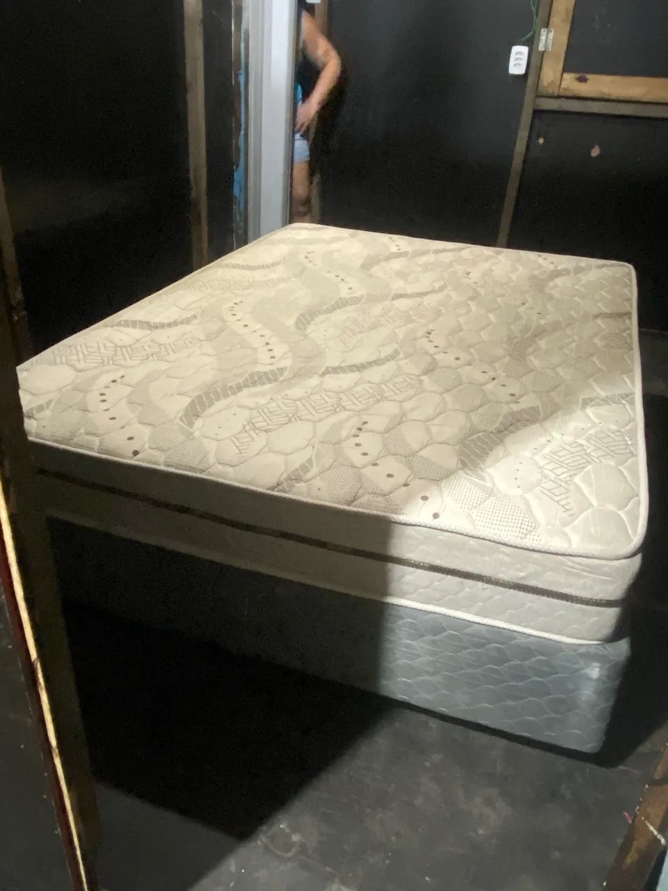 Cama + colchão 