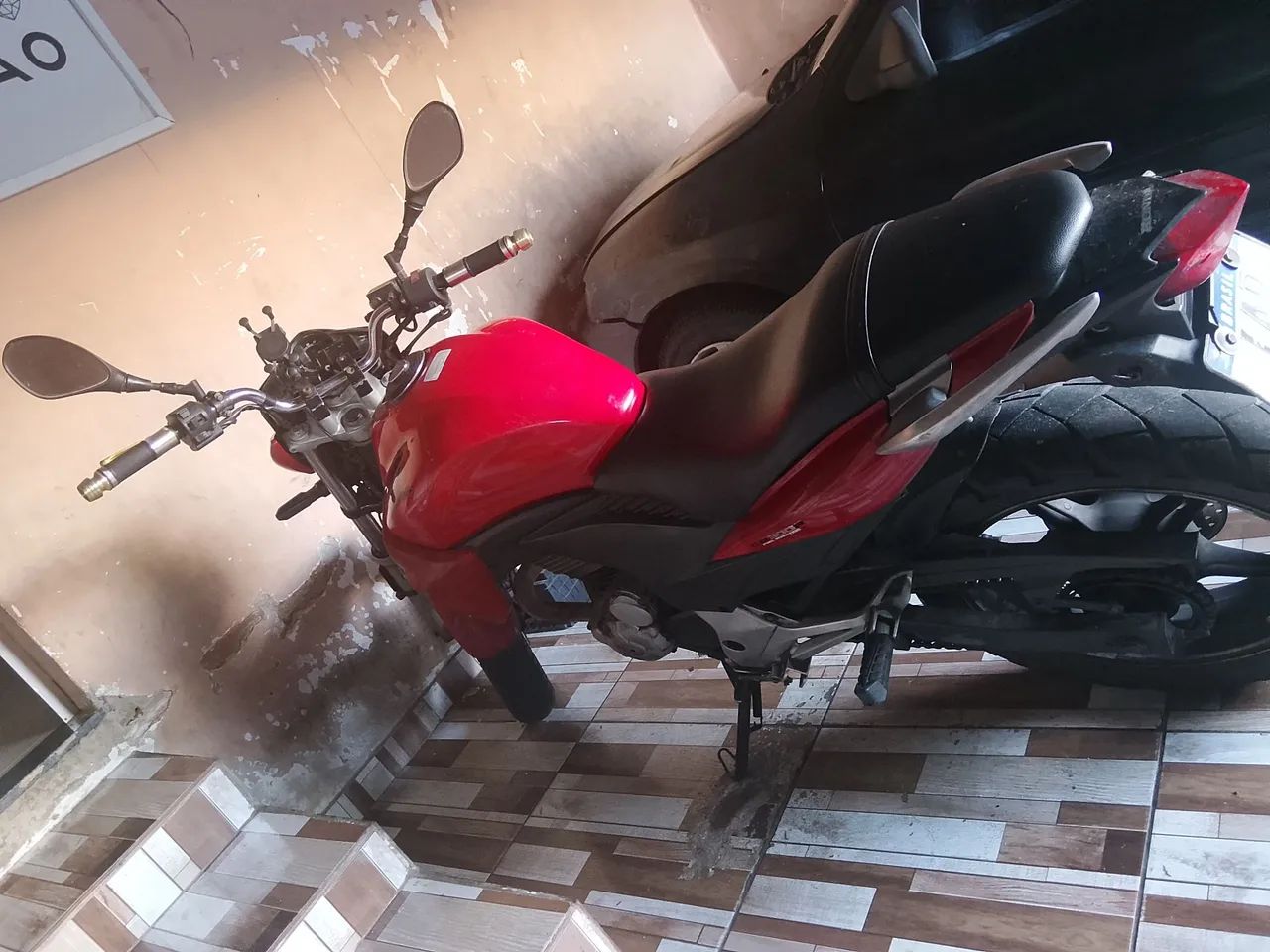 Cb 300