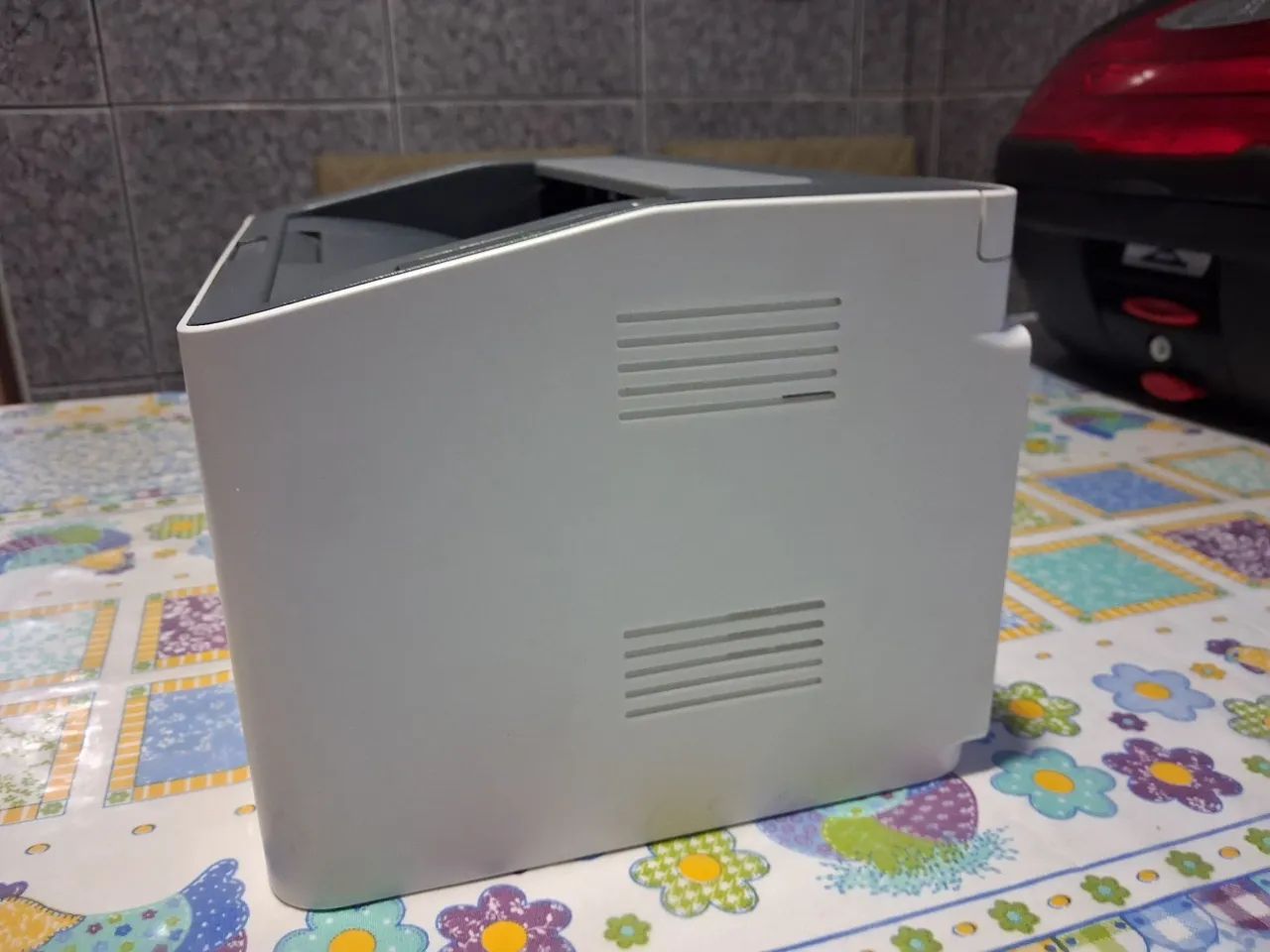 Impressora HP Laser 107w - Foto 2