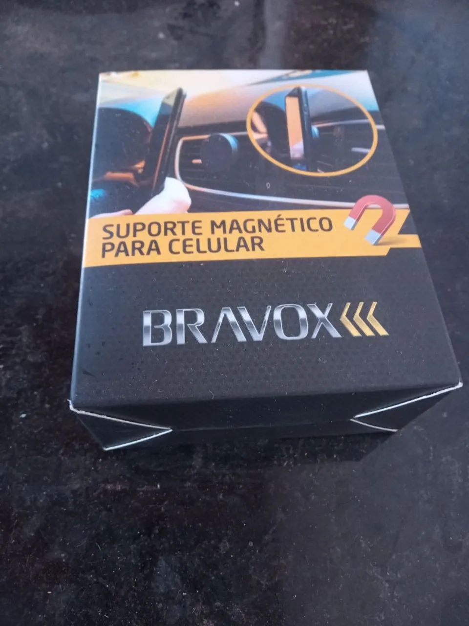 Suporte magnético para celular