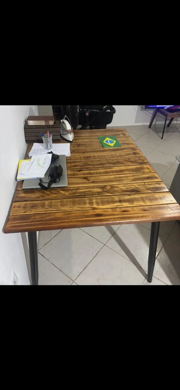 Mesa de madeira 