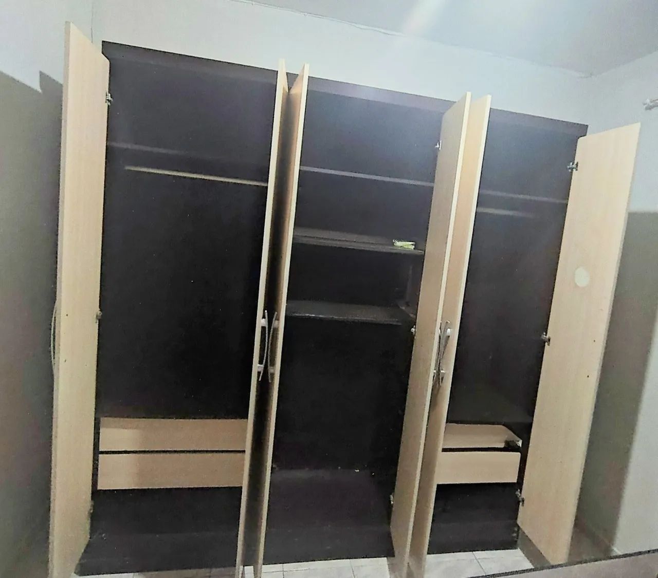 Guarda roupa 6 portas - Foto 5
