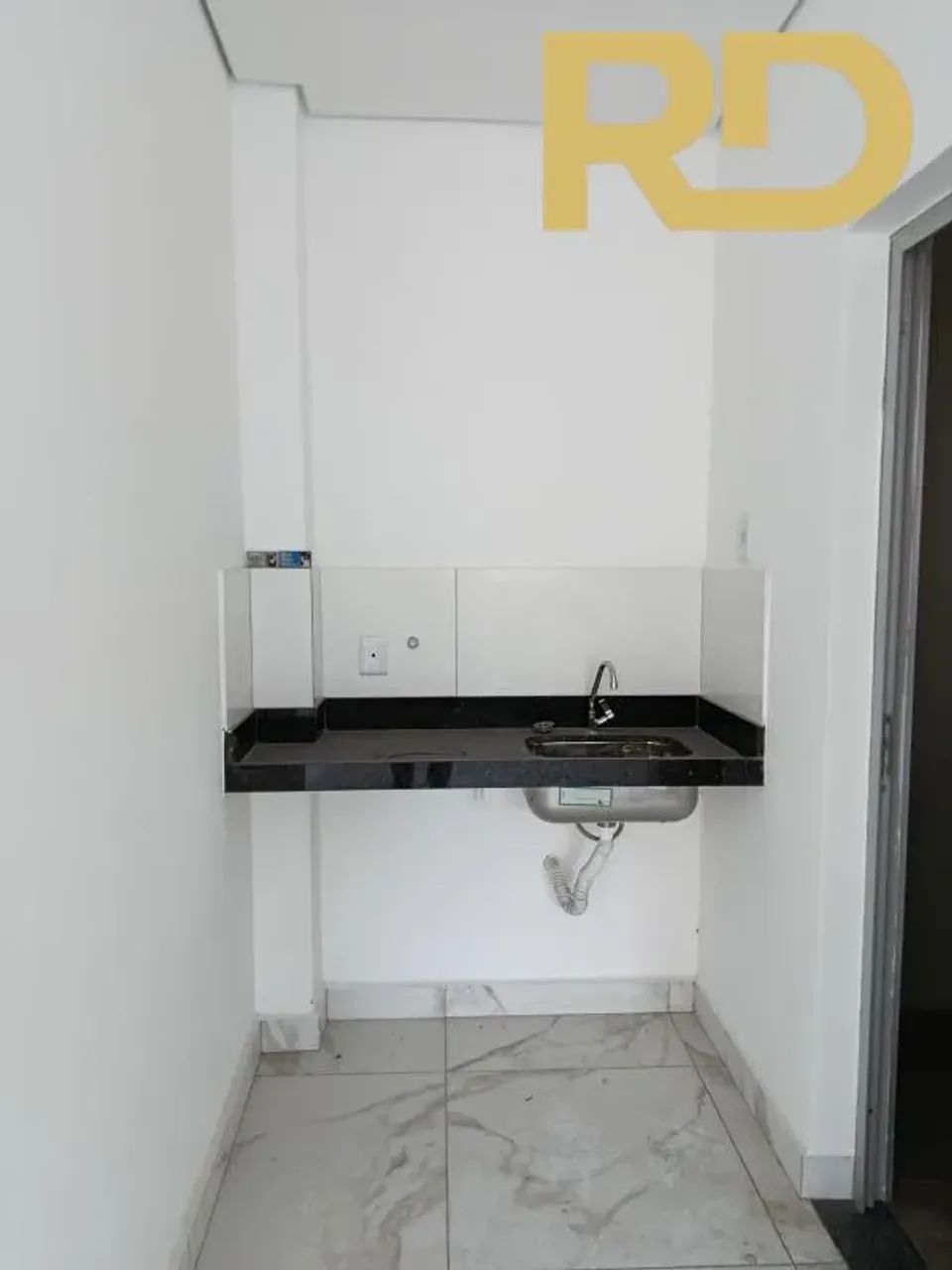 Sala Comercial no bairro Goiânia| Ótima Visibilidade! - Foto 5