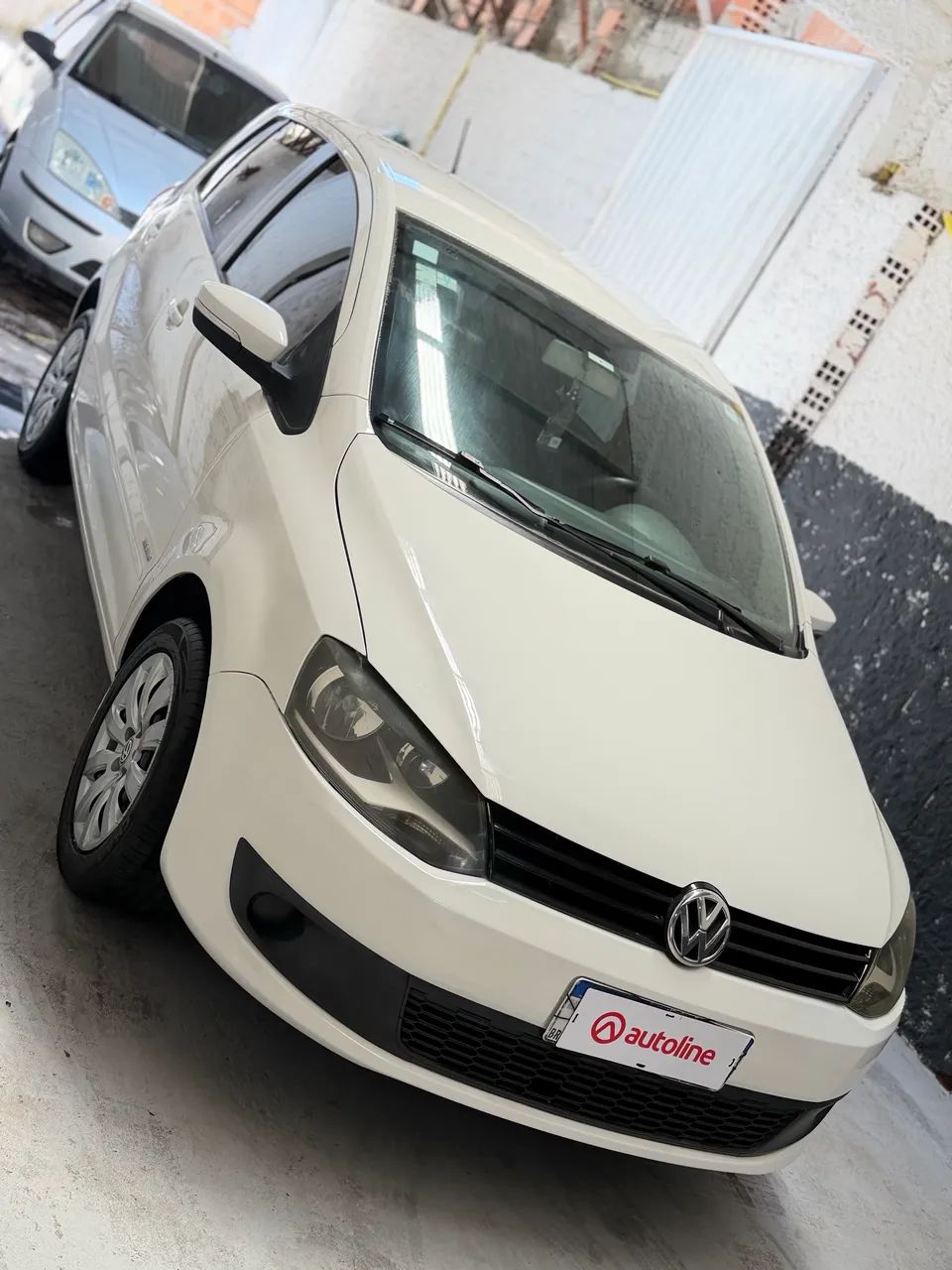 Volkswagen Fox 1.0 MI Total Flex 8V 5P 2014 - Foto 3