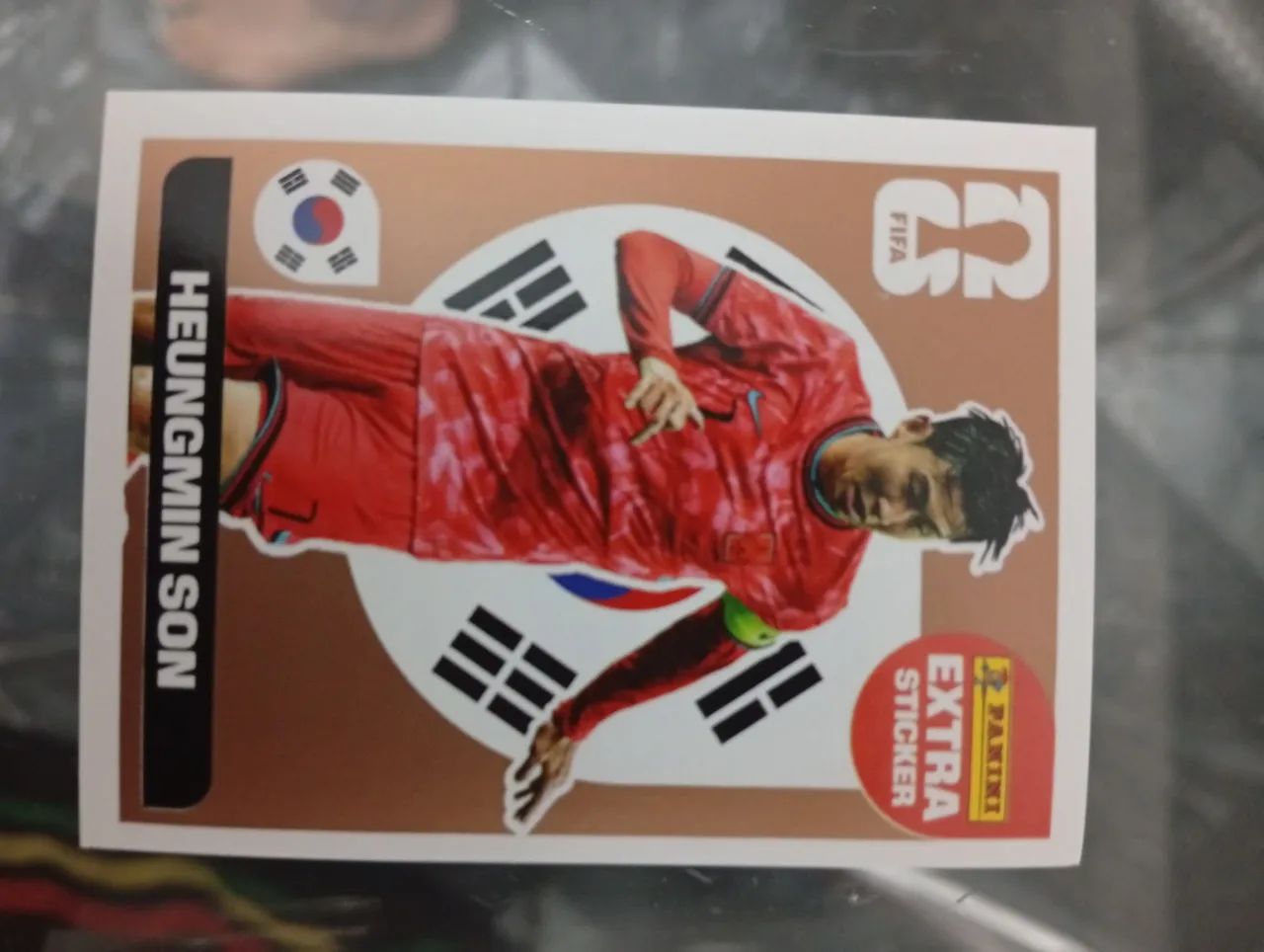 Vendo combo de figurinhas da copo; Lionel Messi,  Heungmin Son,   - Foto 4