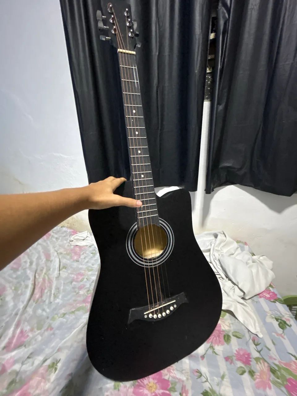 Violão novinho 