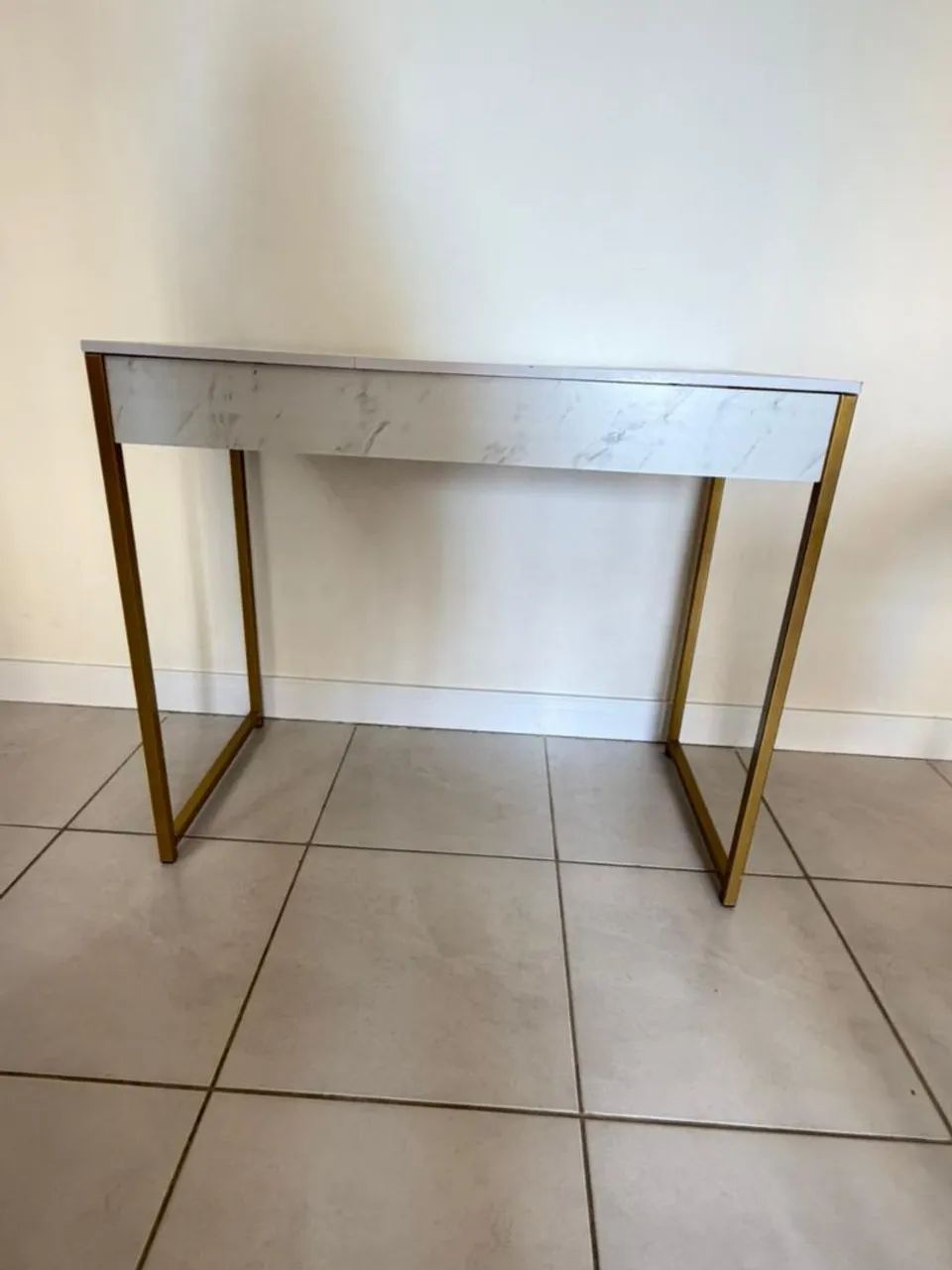 Escrivaninha nova65568088504833120