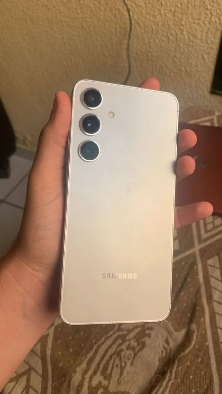 Vendo ou troco s24 plus zerado 