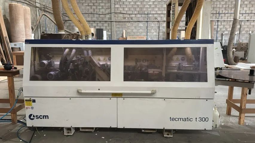 Coladeira de fita de Borda Tecmatic SCM T300 - Ano de Fabricação 2018