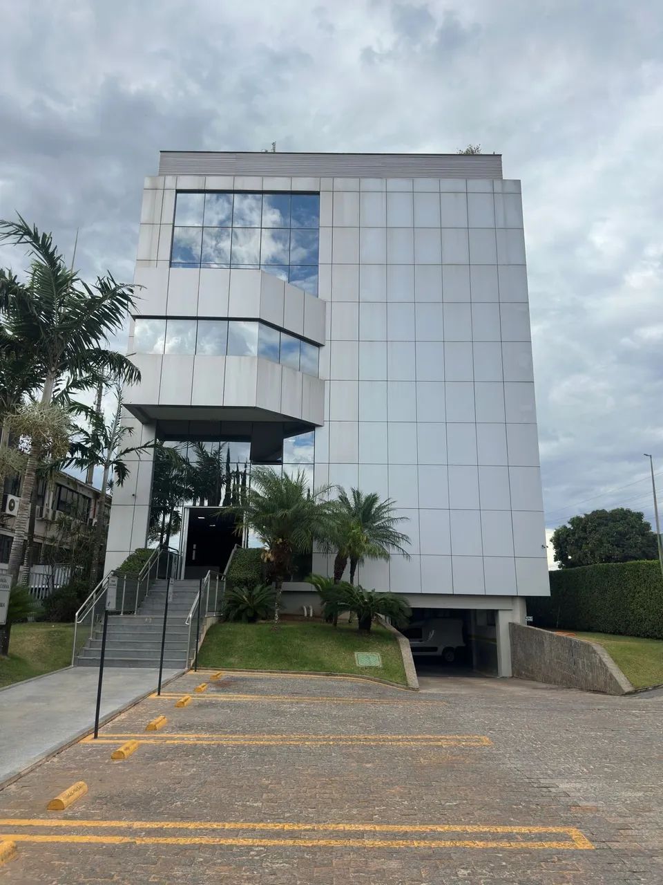 Aluga-se Conjunto de 5 salas comerciais com 219m2 no EDIFÍCIO PAES DE ANDRADE, SIA TRECHO  - Foto 2