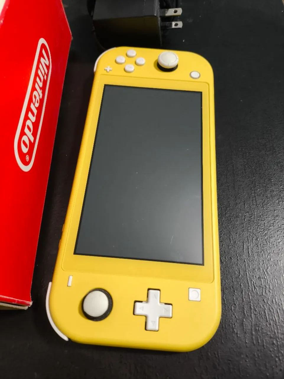 Nintendo switch lite em ótimo estado + cartão SD 64gb - Jogos de
