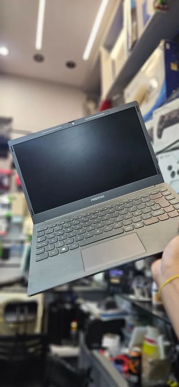 Notebook Positivo ideal para estudo e trabalho