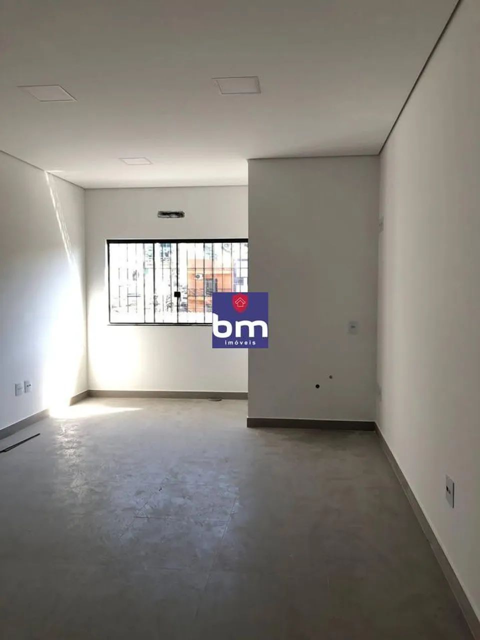 Sala para alugar em Taboão da Serra, Jardim Maria Rosa, com 25 m²