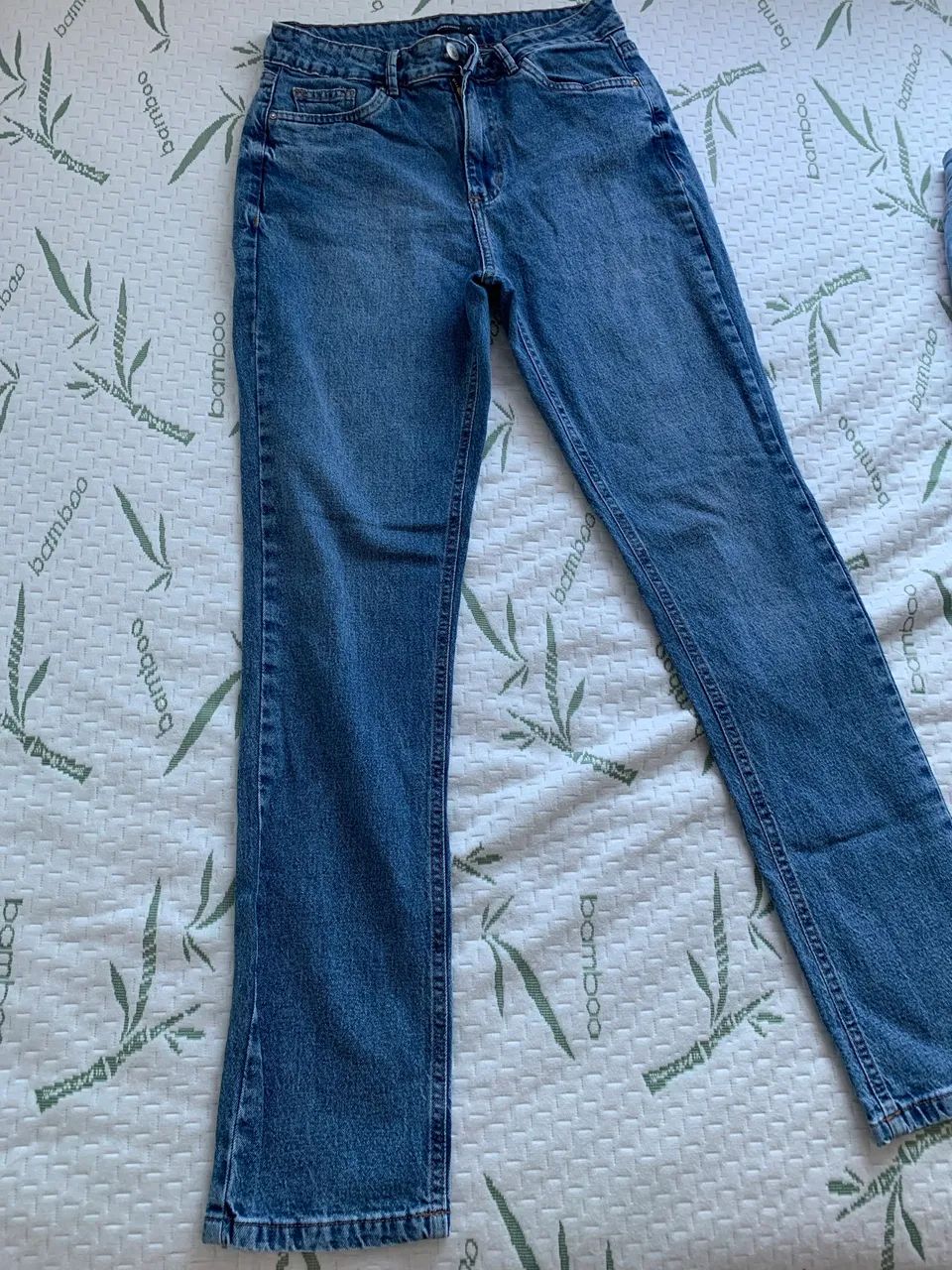 Calça jeans seminova 