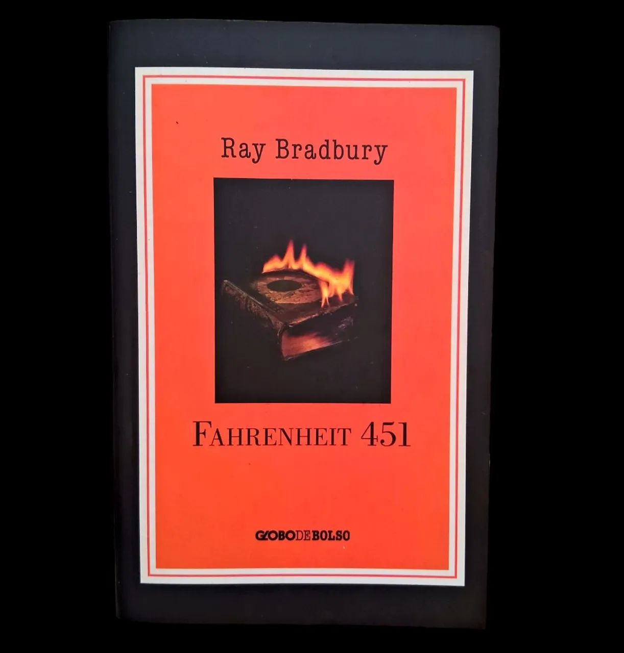 Fahrenheit 451 - Ray Bradbury