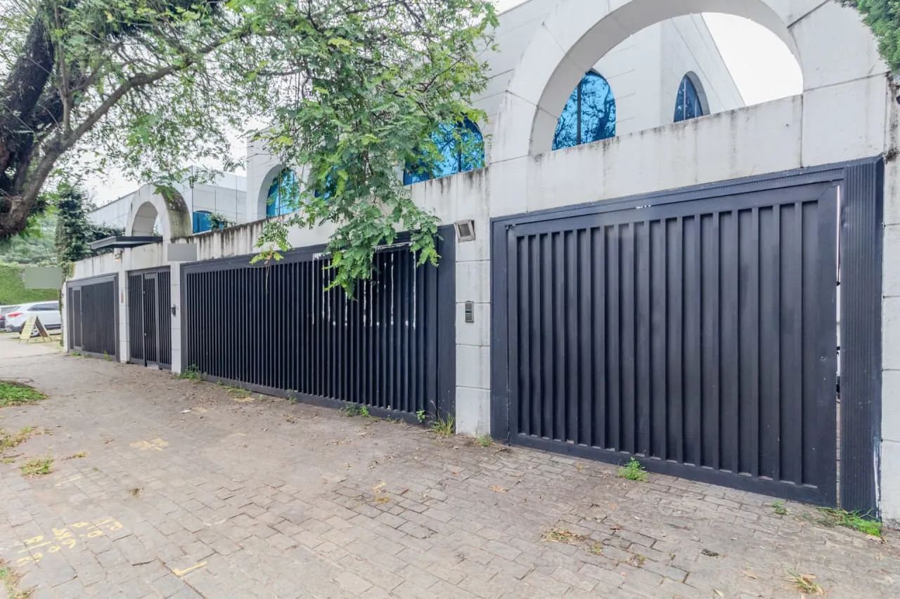 Casa comercial na Avenida Lineu de Paula Machado, 1162  1250 m² - Foto 3