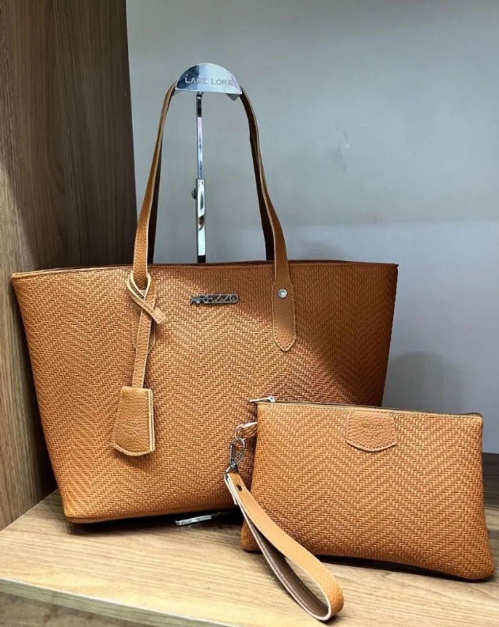 Bolsa Arezzo Grande de Ombro - Foto 3