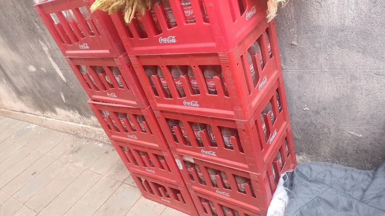 Caixas de Coca-Cola KS retornáveis 290ml