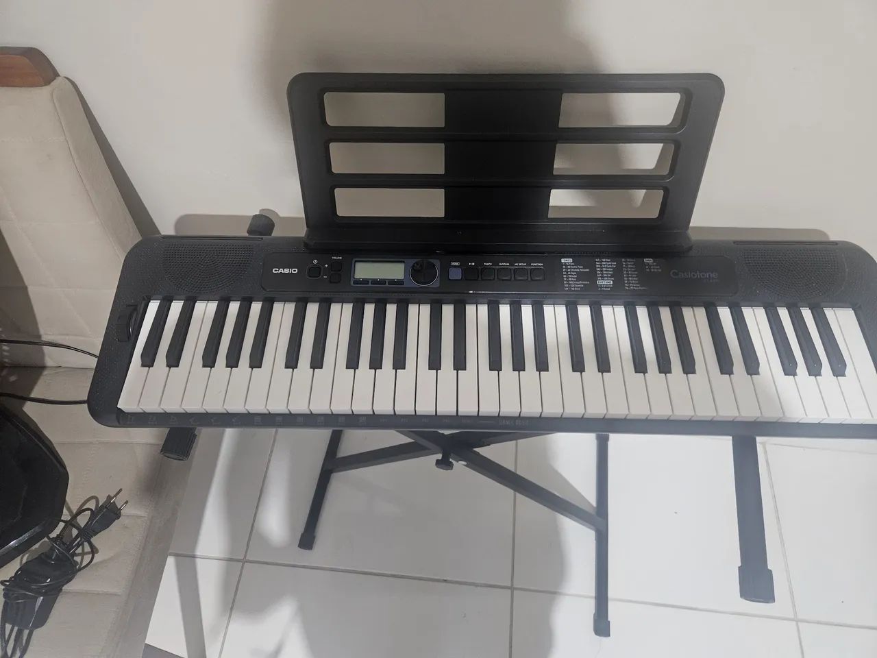 Teclado Casionote CT-S300 Com Pedal e Suporte Excelente estado - Foto 2