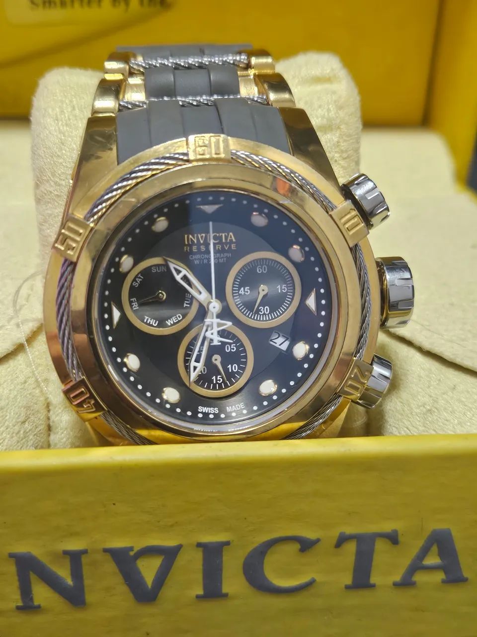 Relógio Invicta Bolt Zeus Reserve 