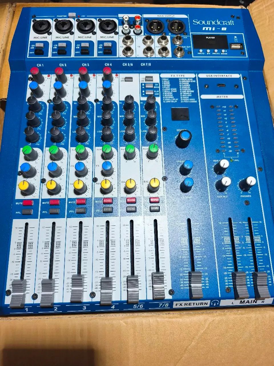 Vendo/Troco mesa som Interface Soundcraft MI-8