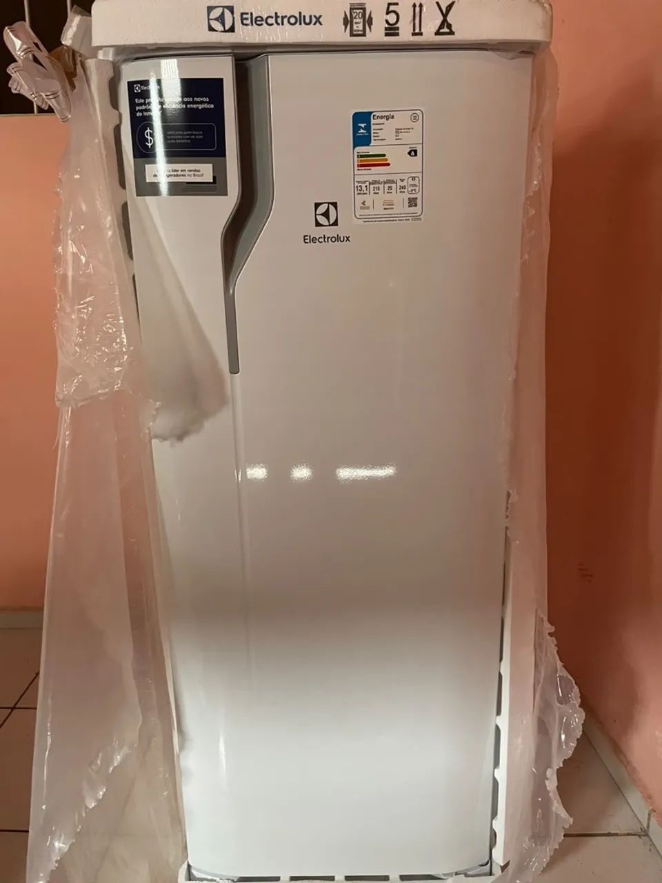 Vendo geladeira Eletrolux  - Foto 2