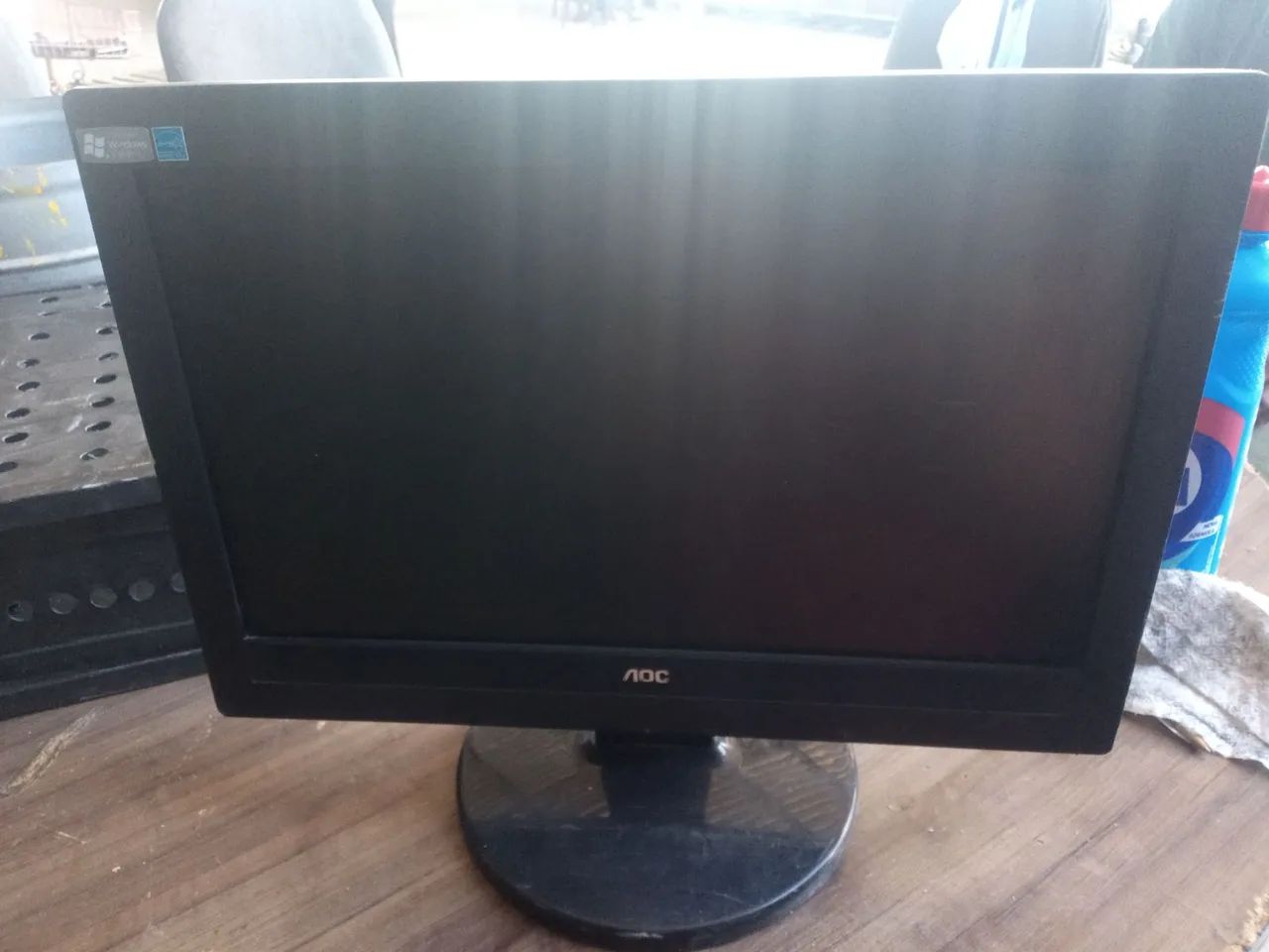 Monitor AOC