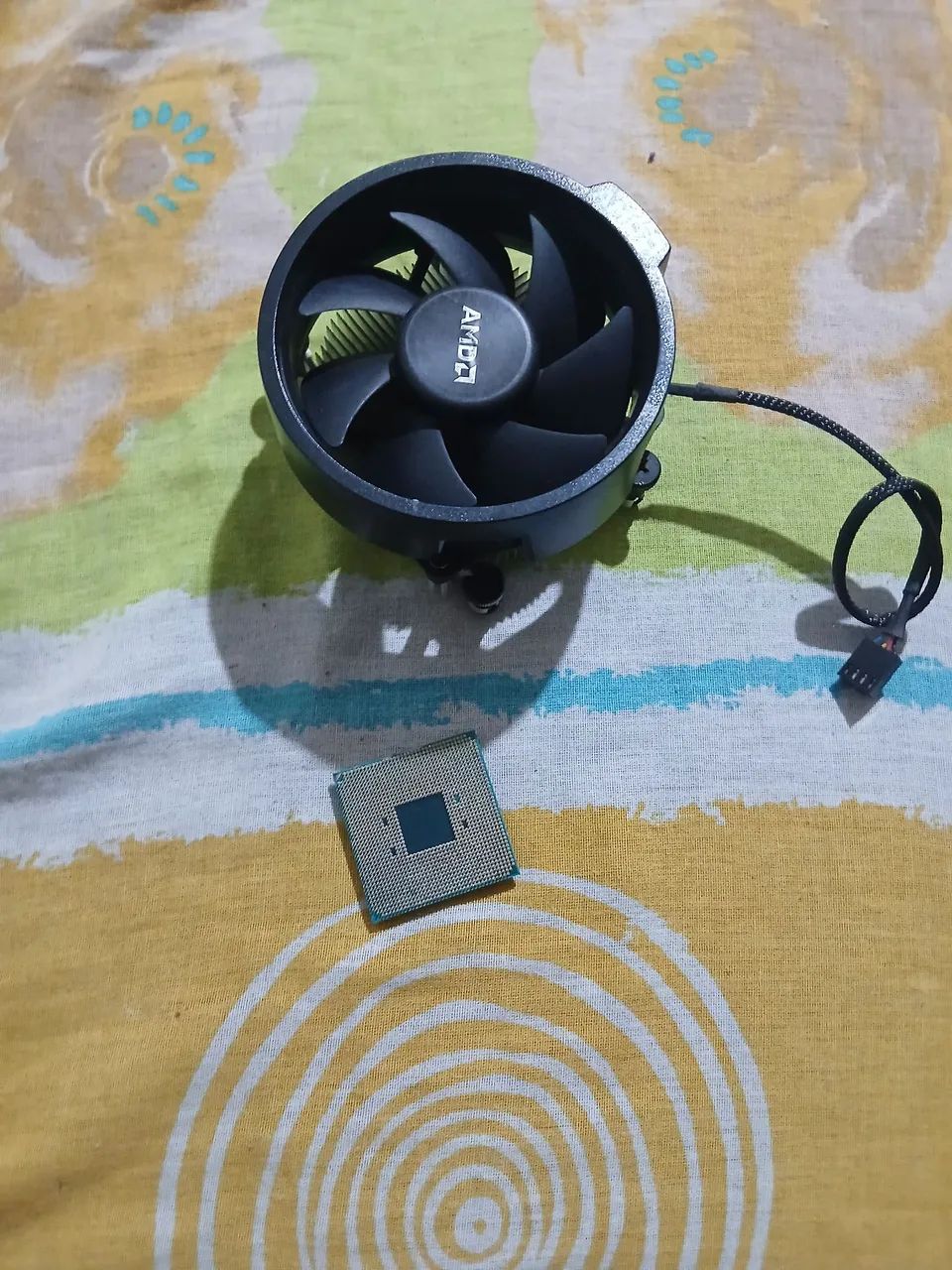 Vende-se processador ryzen 3 3200g com cooler - Foto 2