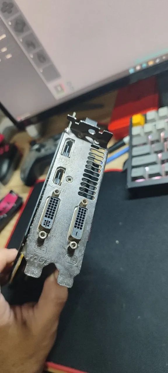Placa de vídeo MSI R9 270x raridade - Foto 4