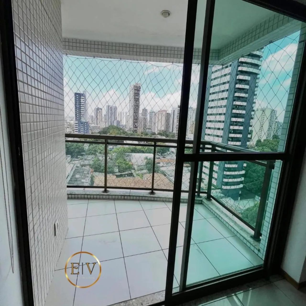 Alugo Apartamento no La Residence 